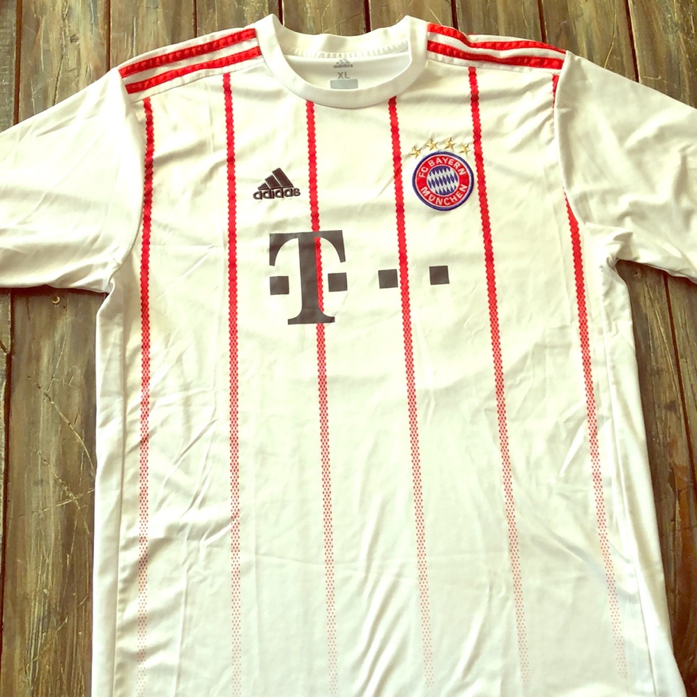 Men’s XL Adidas soccer Jersey #19